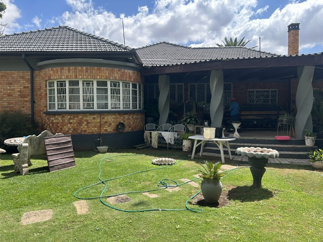 4 Bedroom Property for Sale in Viljoenskroon Free State